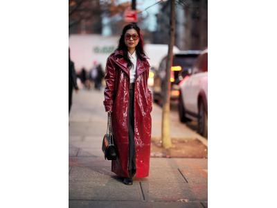 ИЗЯЩНИ ВРЪХНИ ДРЕХИ В ДЕНЯ НА УЛИЧНИЯ СТИЛ НА СЕДМИЦАТА НА МОДАТА В НЮ ЙОРК