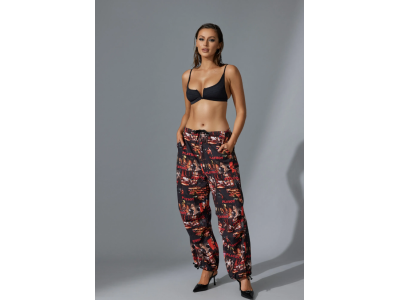 Fae Swim и Playboy си сътрудничат за ретро-вдъхновени зайчешки бикини, прозрачни рокли, ромпери и други в новата капсулна колекция за лайфстайл