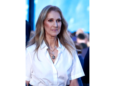 Селин Дион носи тенденцията за пола, която ласкае всяка фигура