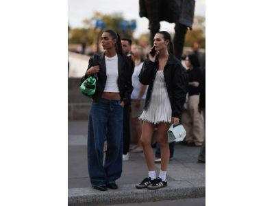 3 стилни начина да съчетаеш рокля с маратонки това лято