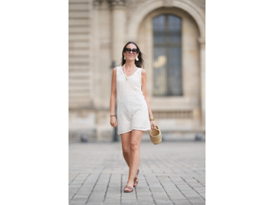 Чехлите Oran на Hermès са и винаги ще бъдат символ на минималистичния летен шик.