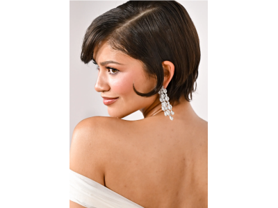 В Париж Зендая вече избира най-хитовата рокля за летния сезон 