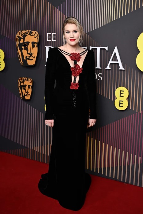 EMERALD FENNELL WEARING GIORGIO ARMANI PRIVÉ