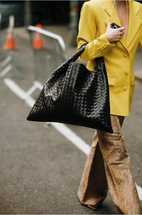 Аксесоари и стилове в уличен стил на Fashion Week NY 2