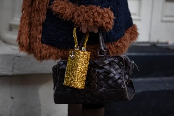 Аксесоари и стилове в уличен стил на Fashion Week NY 11